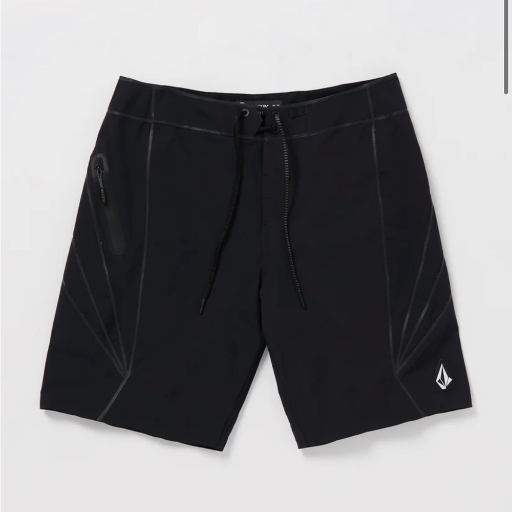 NWT Volcom Surf Vitals Jack Robinson Mod-Tech Trunks - Black, Size 32